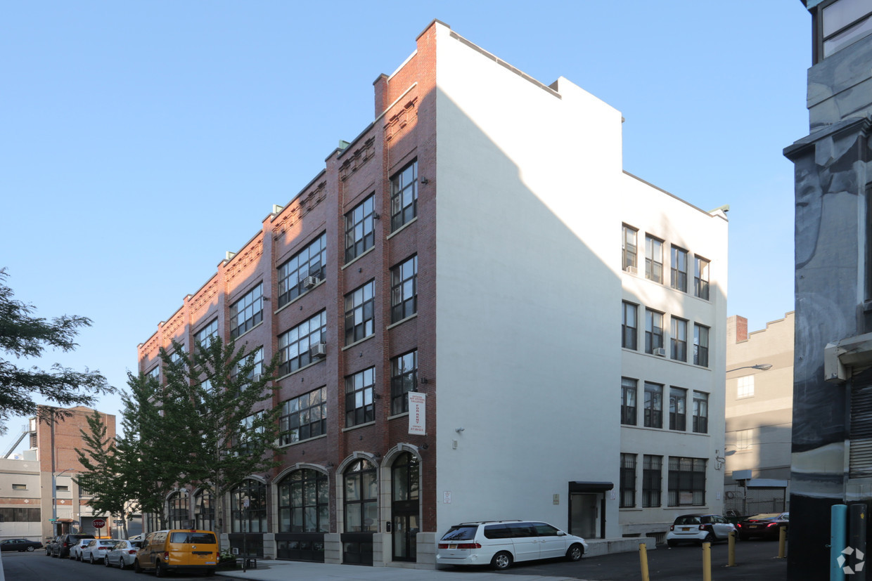 4332 22nd St, Long Island City, NY for Rent