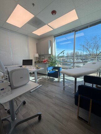 Roseville, CA Medical - 906 Cirby Way