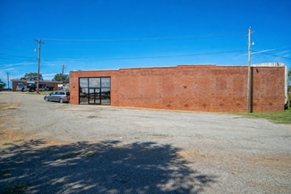 Forsyth, GA Industrial - 98 E Adams St