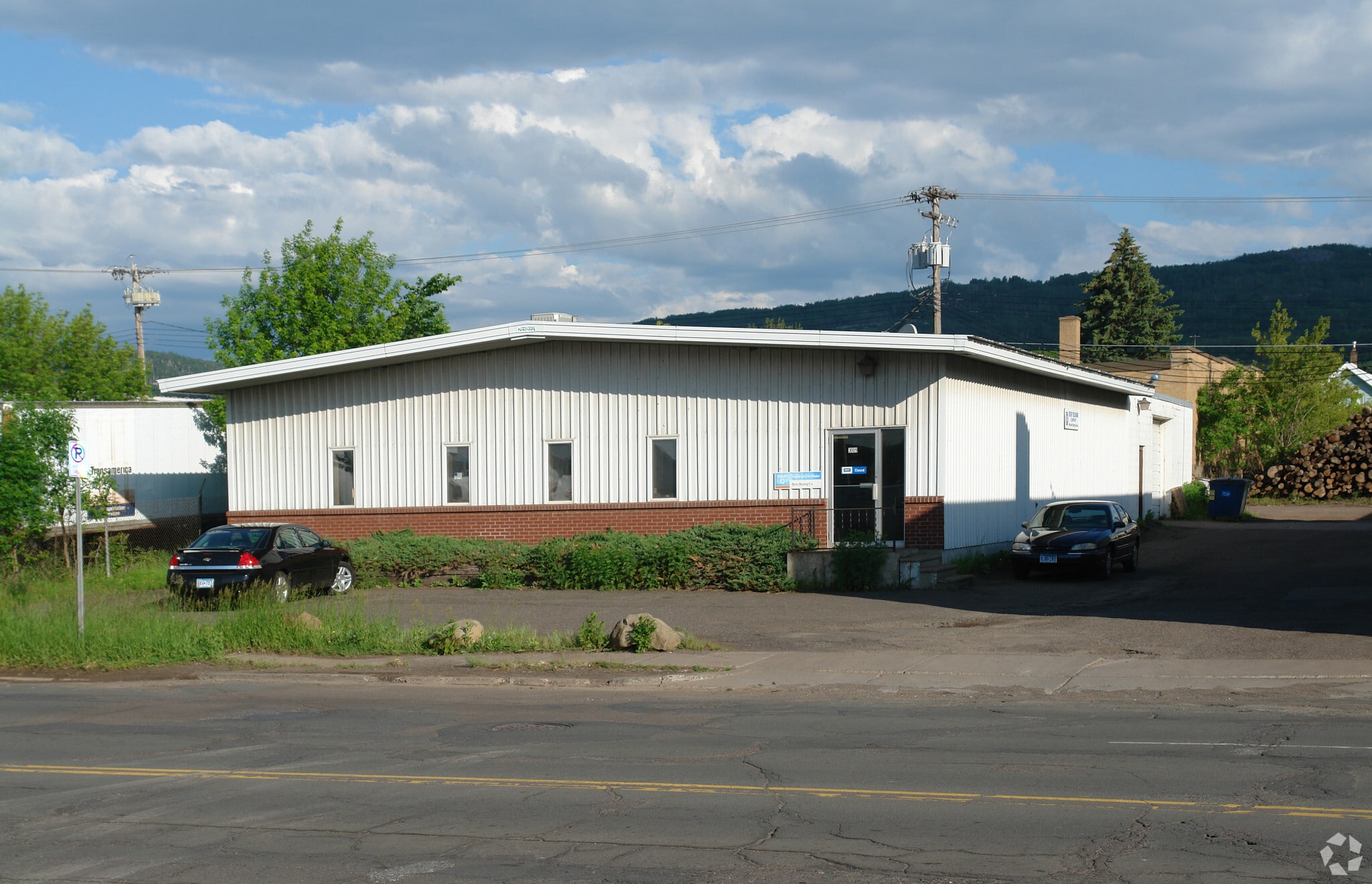 3009 Superior St, Duluth, MN for Rent