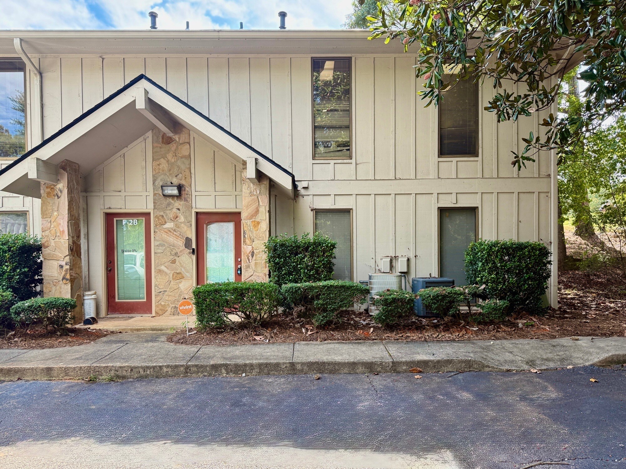 11285 Elkins Rd, Roswell, GA for Rent