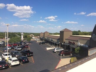 New Braunfels, TX Retail - 1551 N Walnut Ave