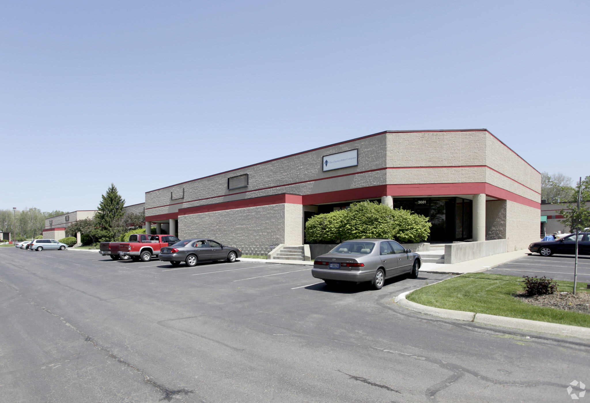 3681-3699 Corporate Dr, Columbus, OH for Rent