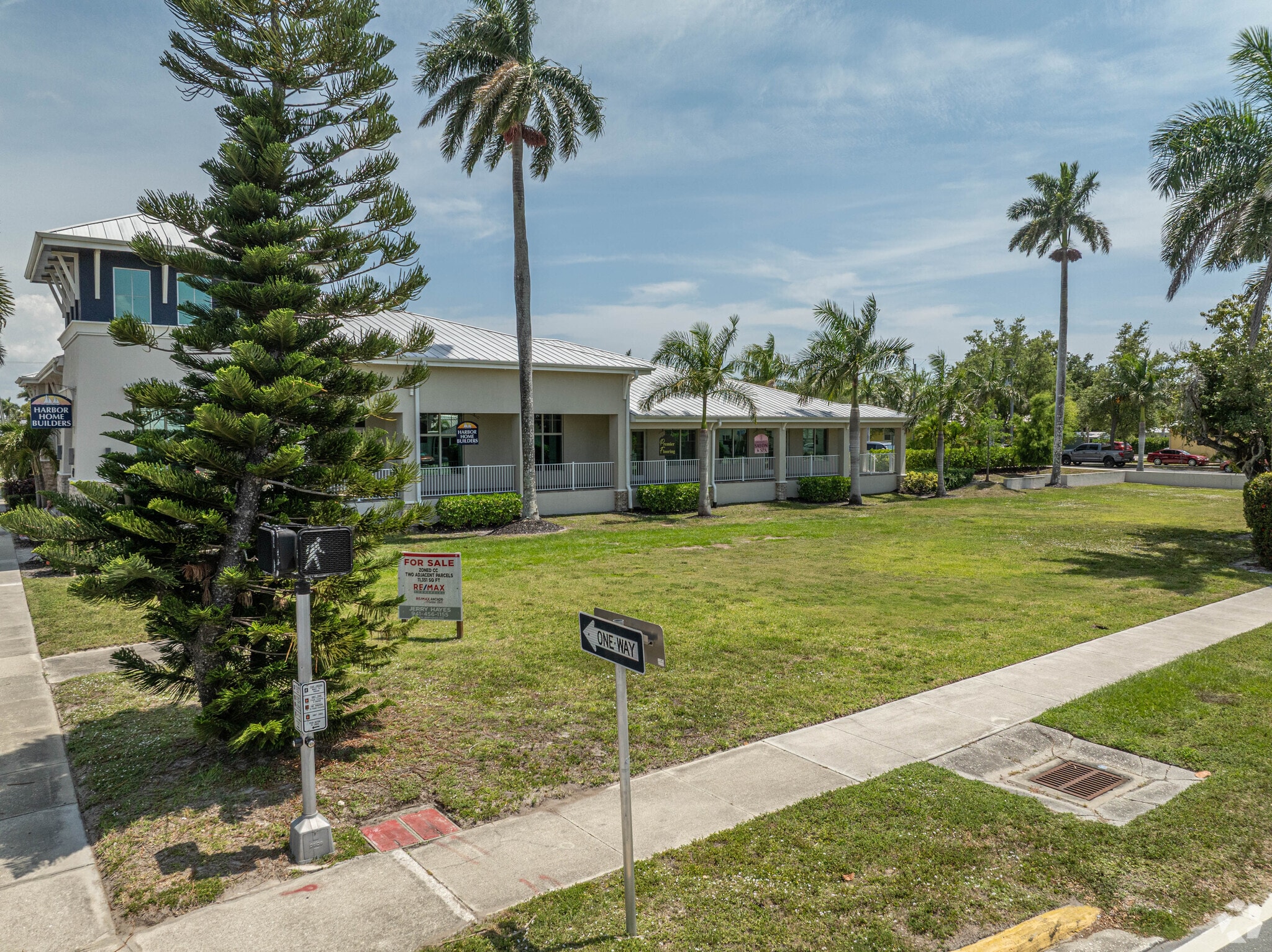 401 Cross St, Punta Gorda, FL for Sale