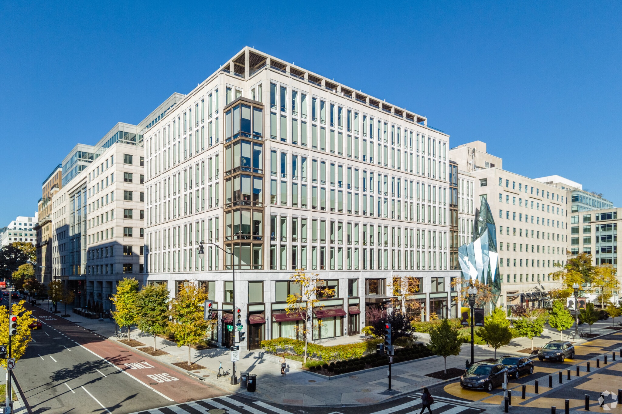 900 16th St NW, Washington, DC for Rent