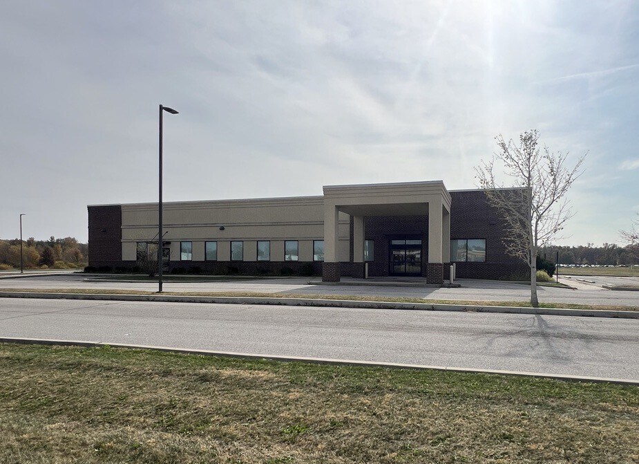 1705 E Industrial Dr, Terre Haute, IN for Rent