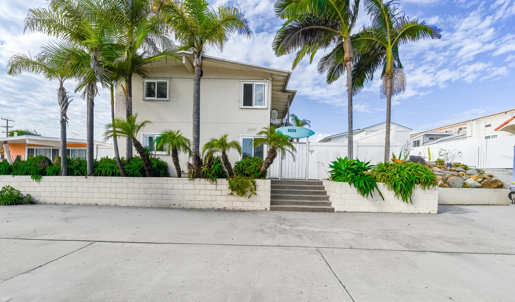 5035 Saratoga Ave, San Diego, CA for Sale