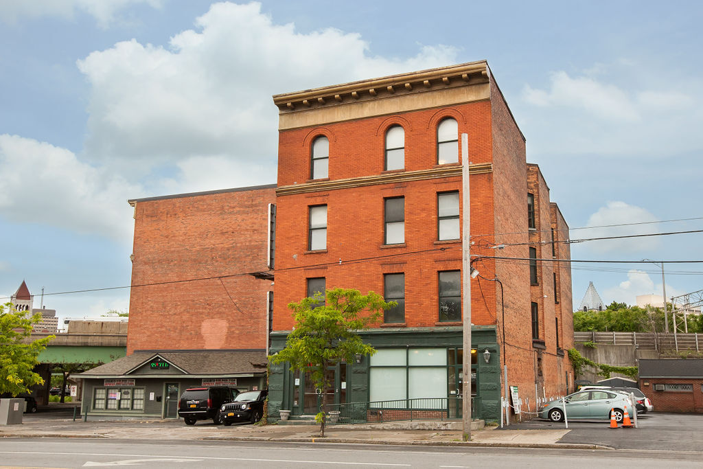 323-325 James St, Syracuse, NY for Rent