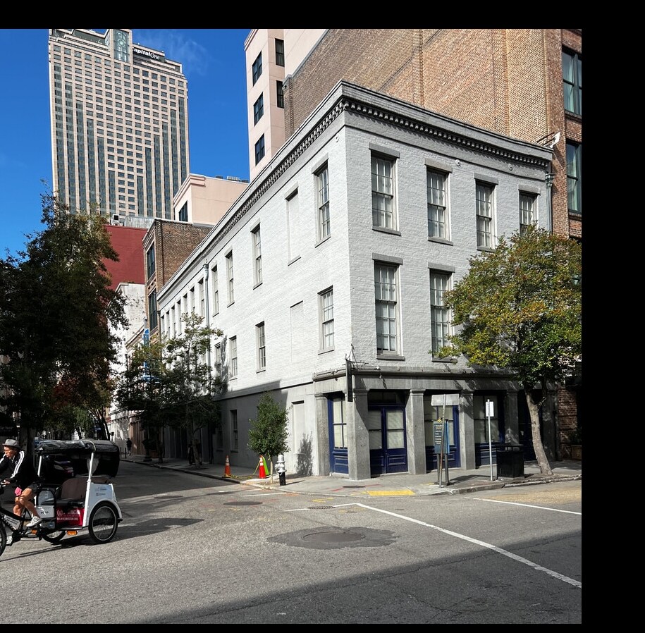 223 Magazine, New Orleans, LA for Rent