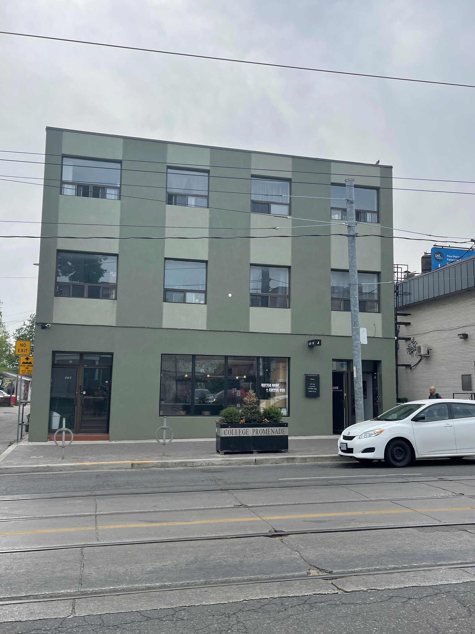 428 Ossington Av, Toronto, ON for Rent