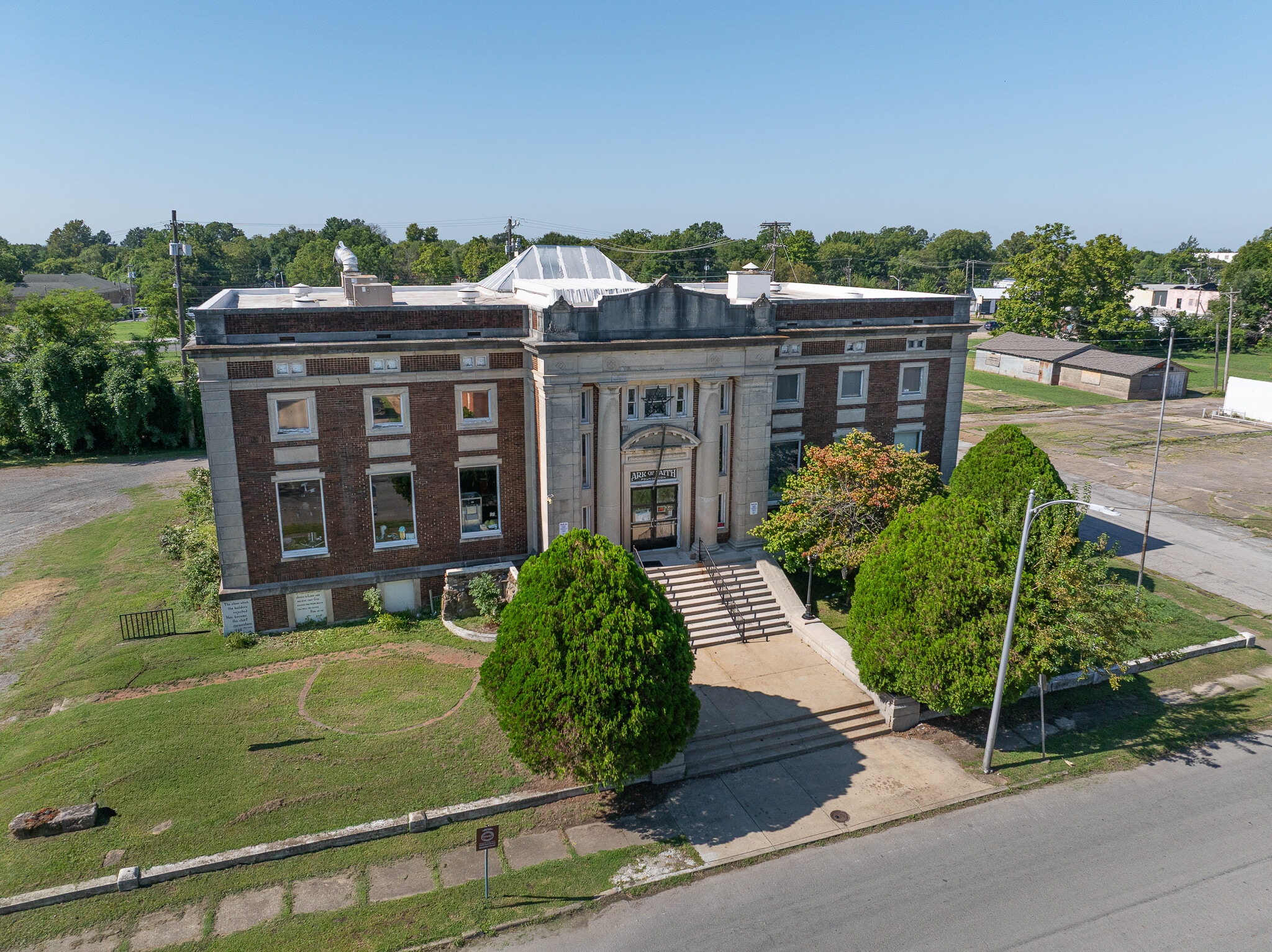 401 E Broadway St, Muskogee, OK for Sale