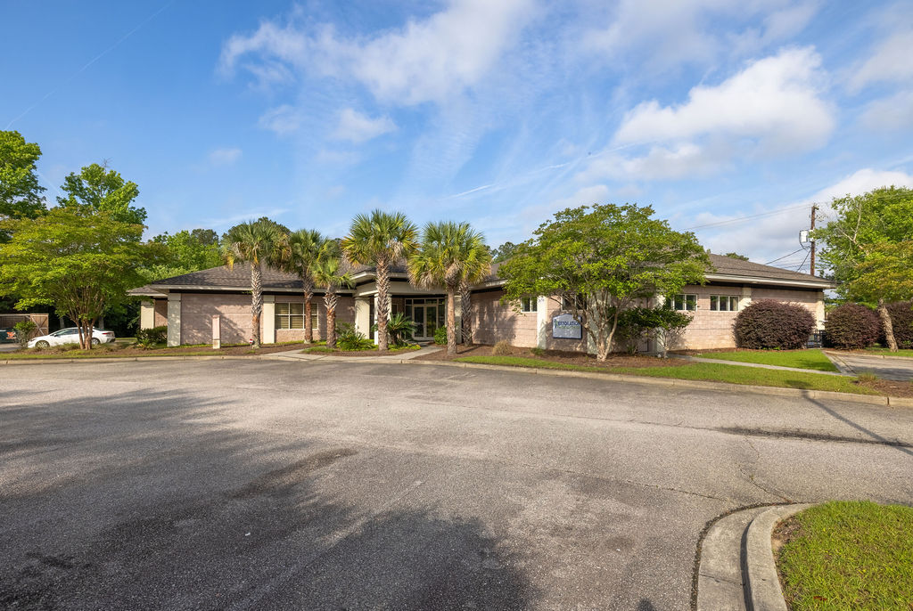 2679 Lake Park Dr, North Charleston, SC for Sale