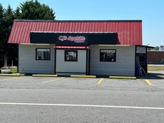 Yadkinville, NC Restaurant - 566 E Main St