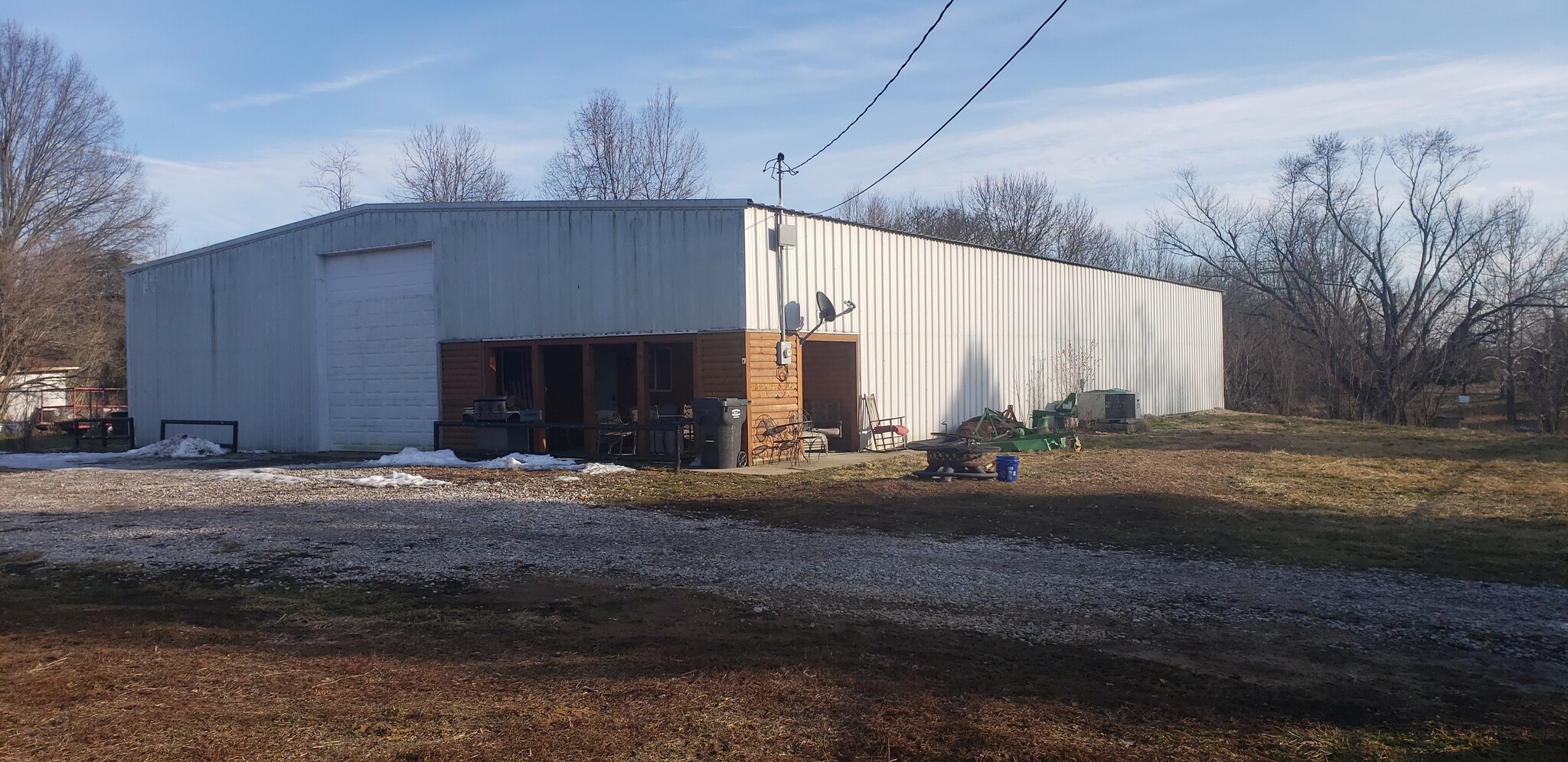 8211 W Georgetown Rd, Columbus, IN for Rent