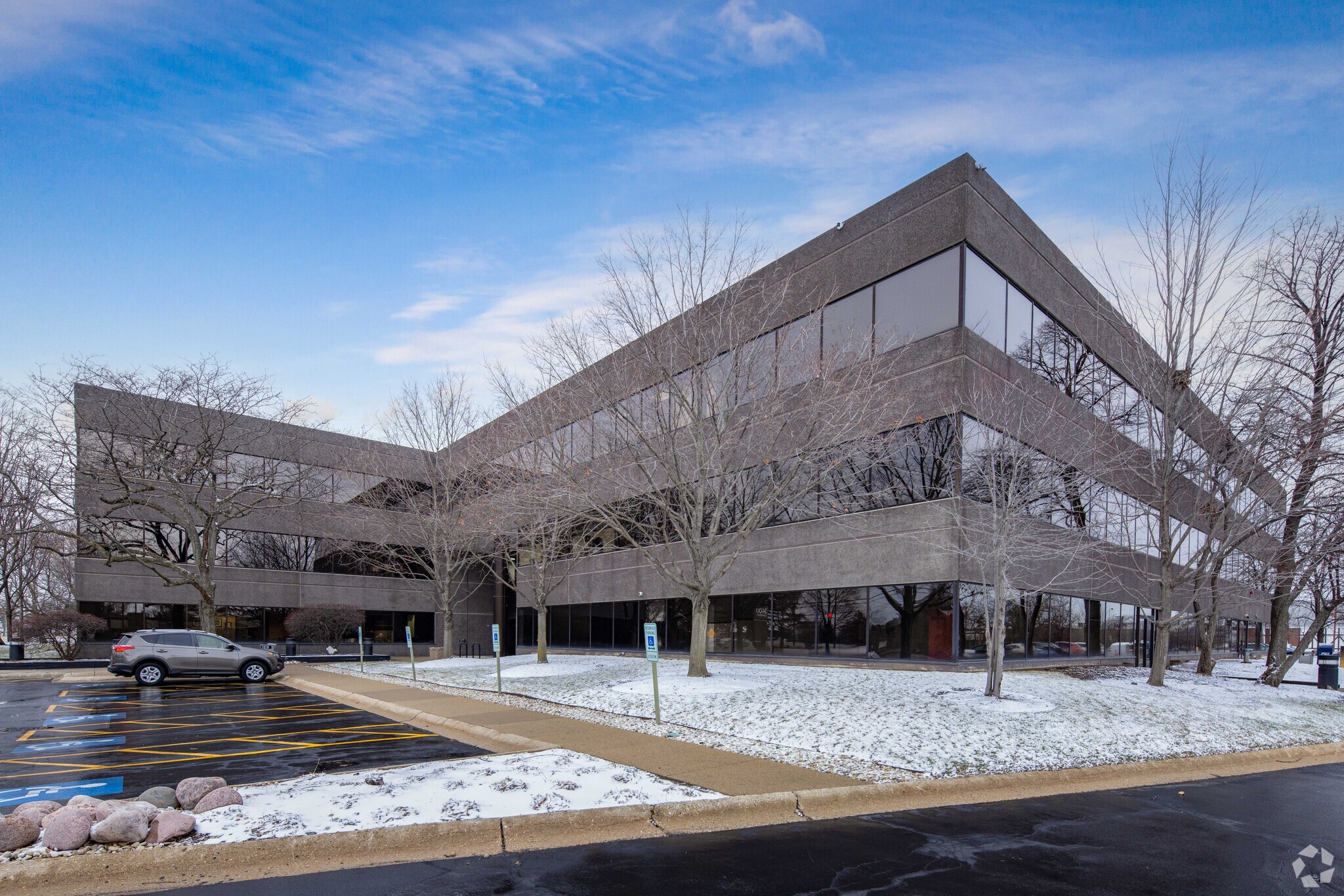 3400 Dundee Rd, Northbrook, IL for Rent