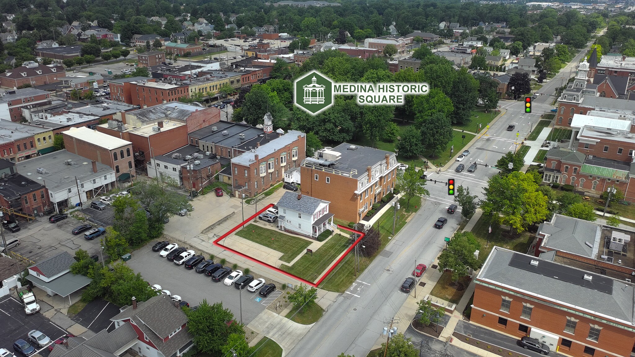 209 S Broadway St, Medina, OH for Sale