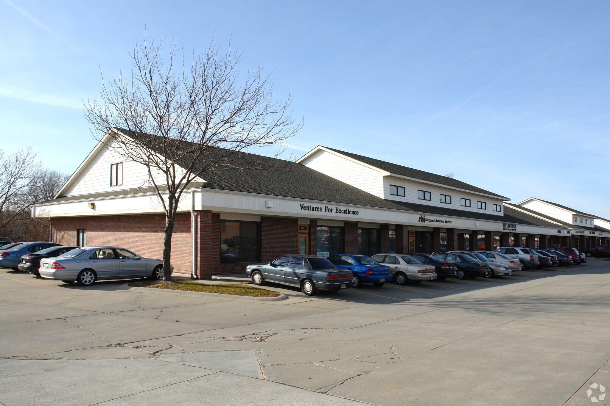 6221 S 58th St, Lincoln, NE for Sale