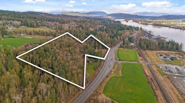 25549 Lougheed Hwy, Maple Ridge, BC for Sale