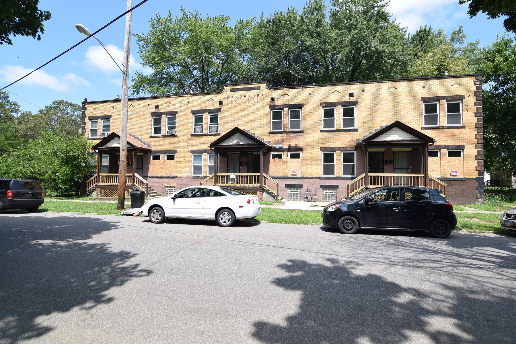 6609 Whitney Ave, Cleveland, OH for Sale