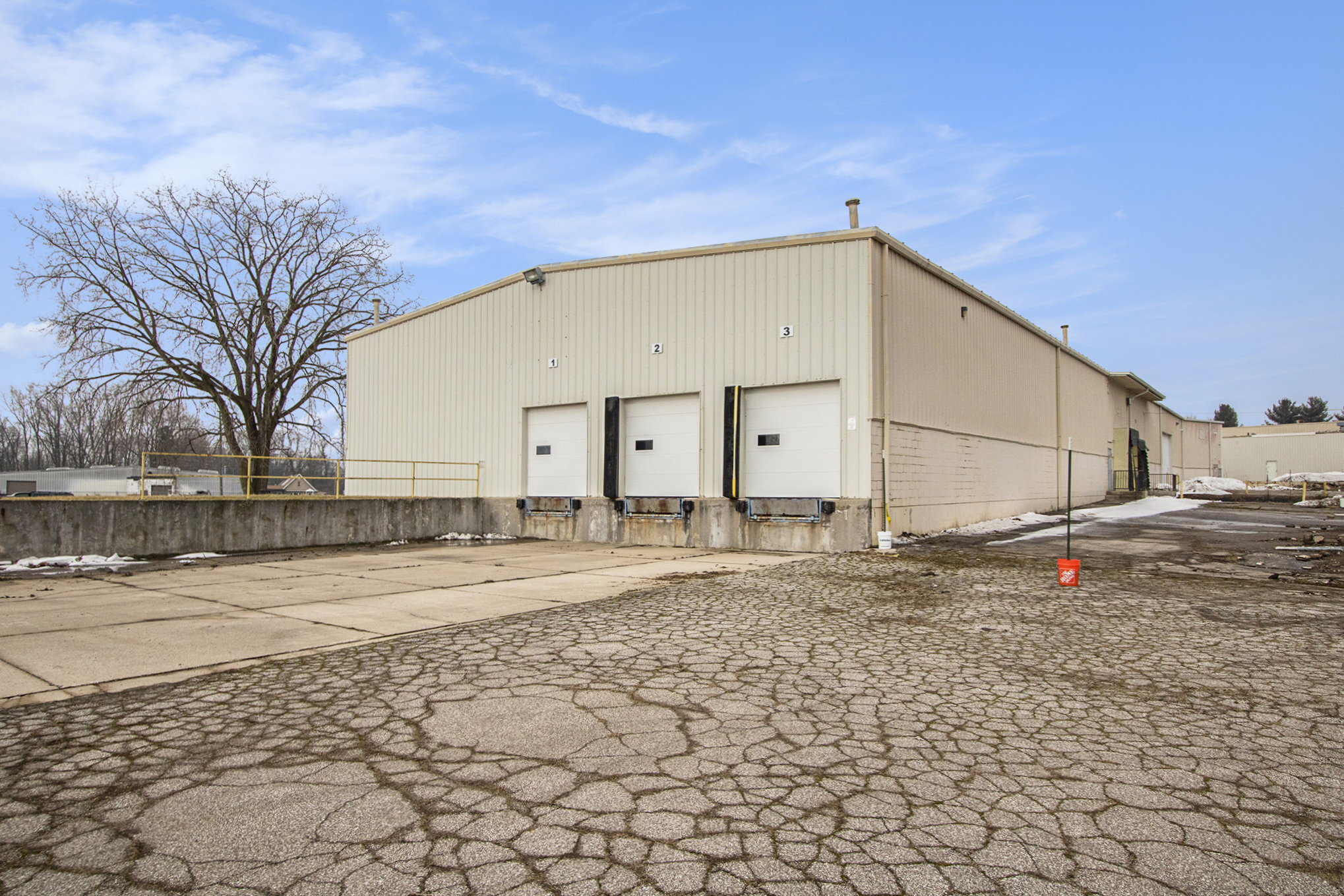 7200 Old Pipestone Rd, Eau Claire, MI for Sale