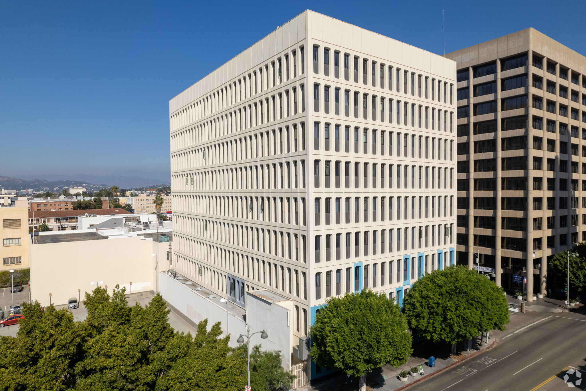 3075 Wilshire Blvd, Los Angeles, CA for Rent