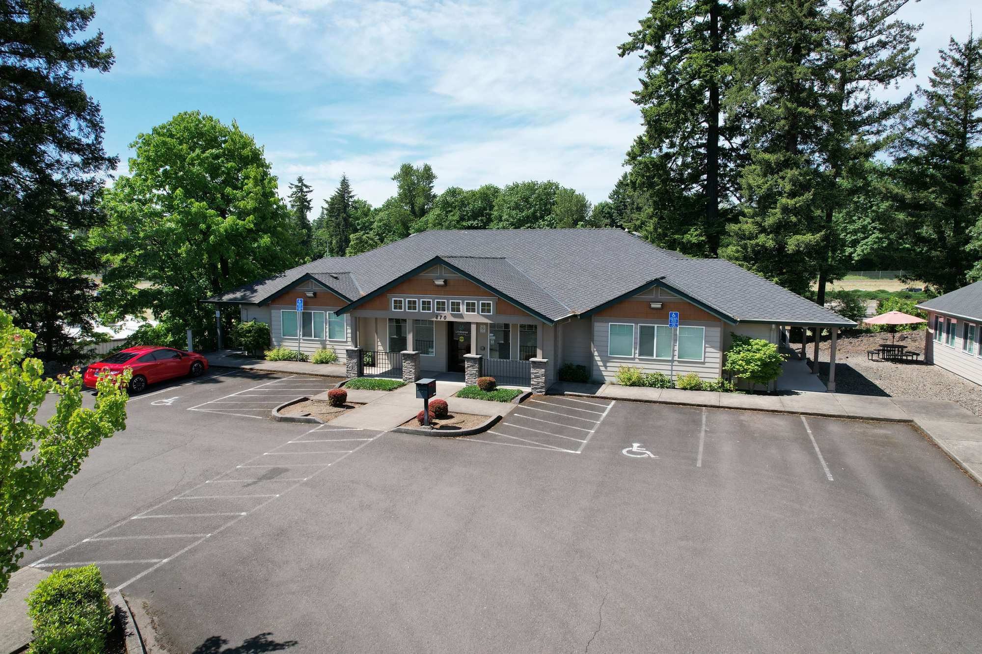 870 82nd Dr, Gladstone, OR for Sale
