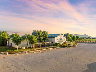 Agua Dulce, CA Specialty - 9640 Sierra Hwy