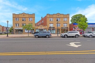 Hartford, CT Apartments - 689-699 Maple Ave