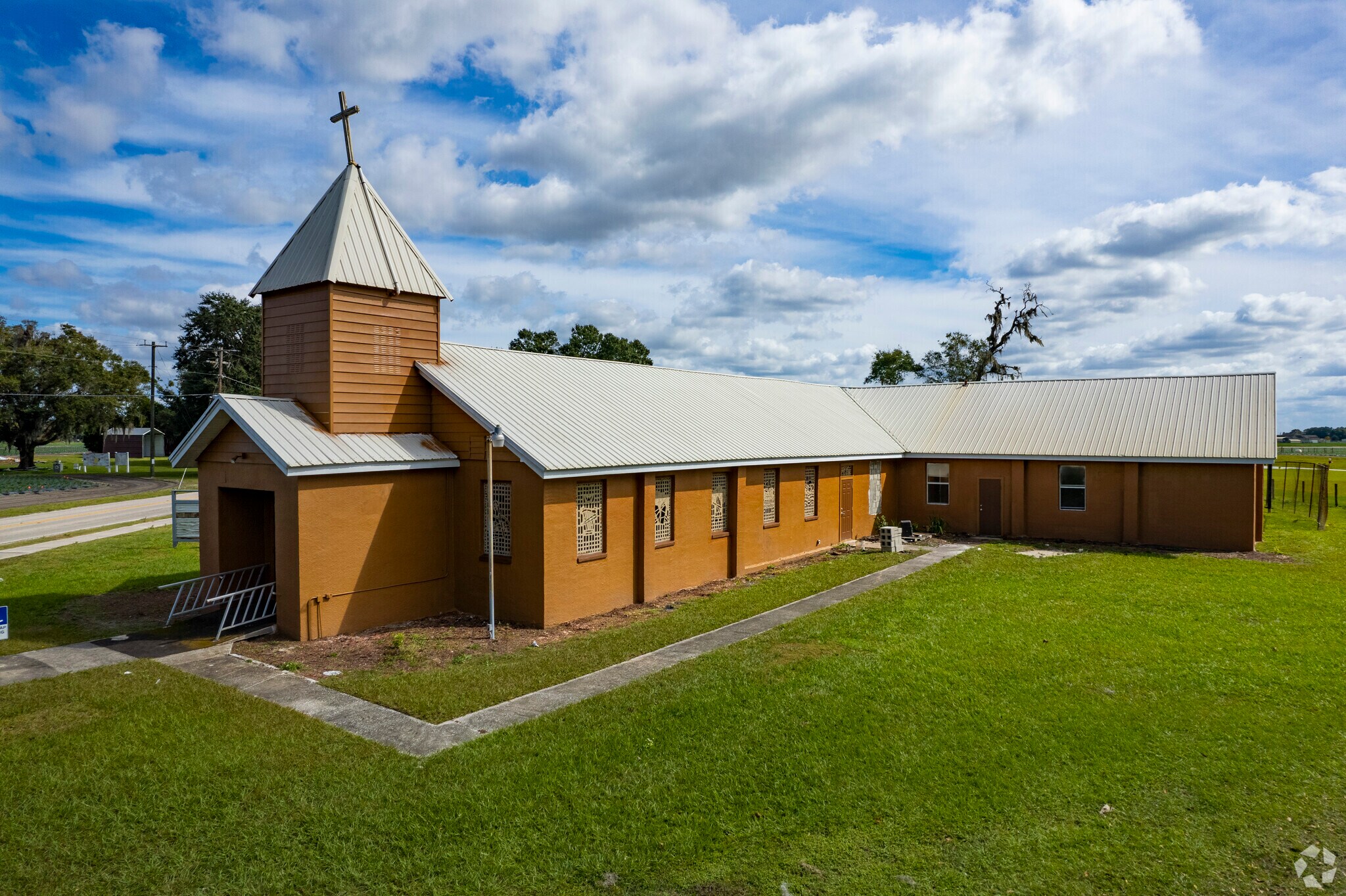 2301 Sparkman Rd Plant City, FL 33566 Specialty Property for Sale on