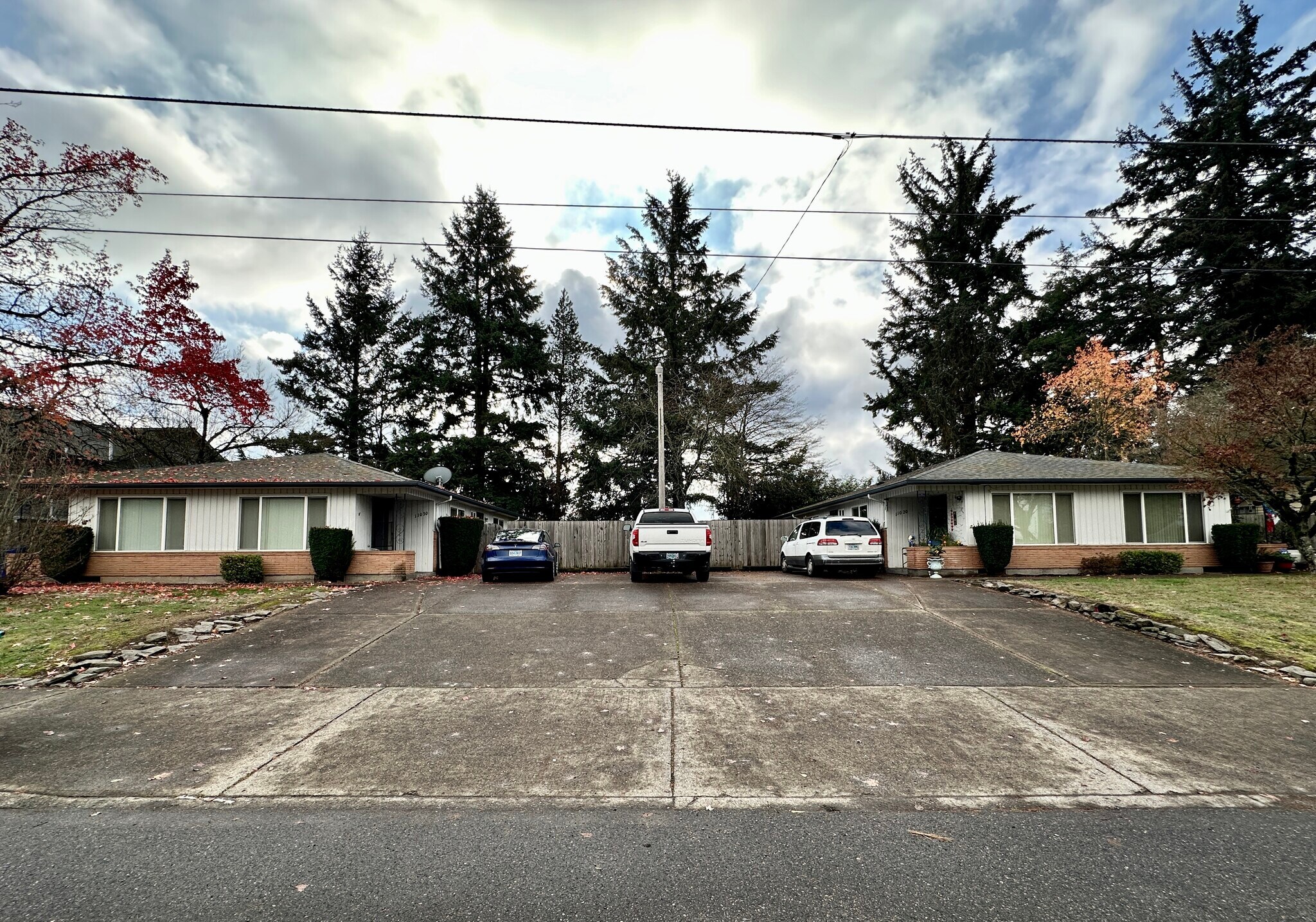 11018 E Burnside St, Portland, OR for Sale