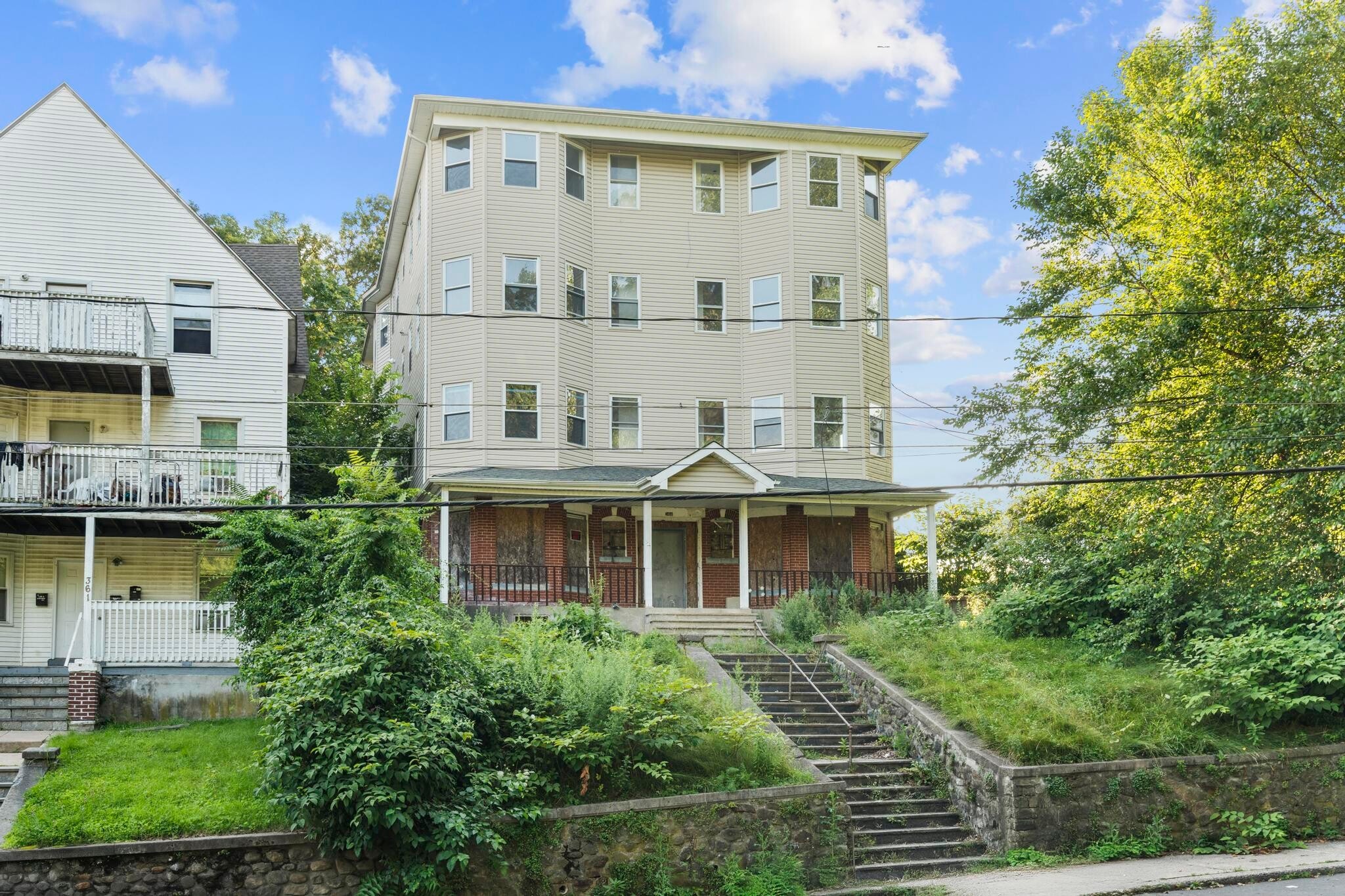 365 Willow St, Waterbury, CT for Sale