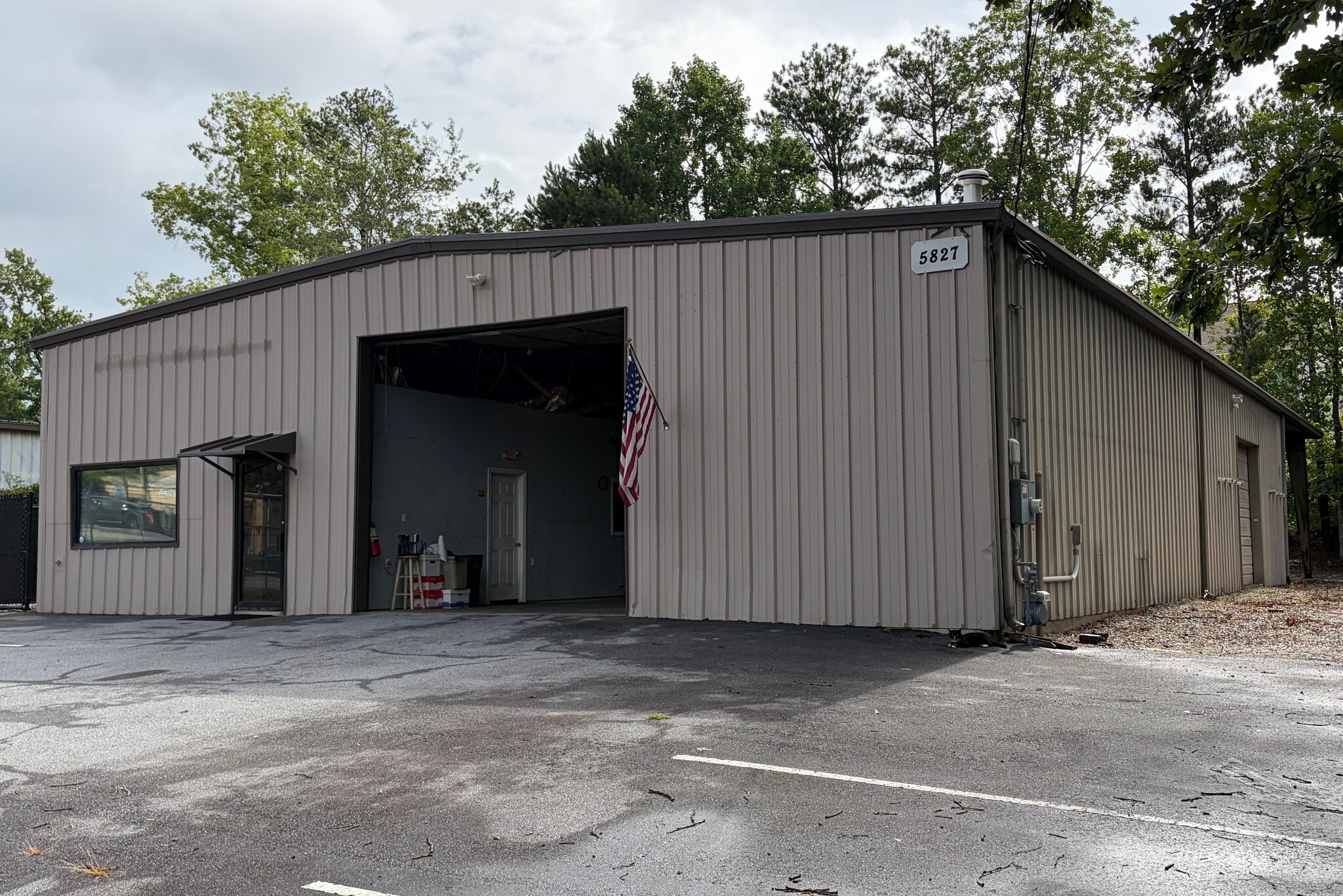 5827 Powell Dr, Mableton, GA for Sale