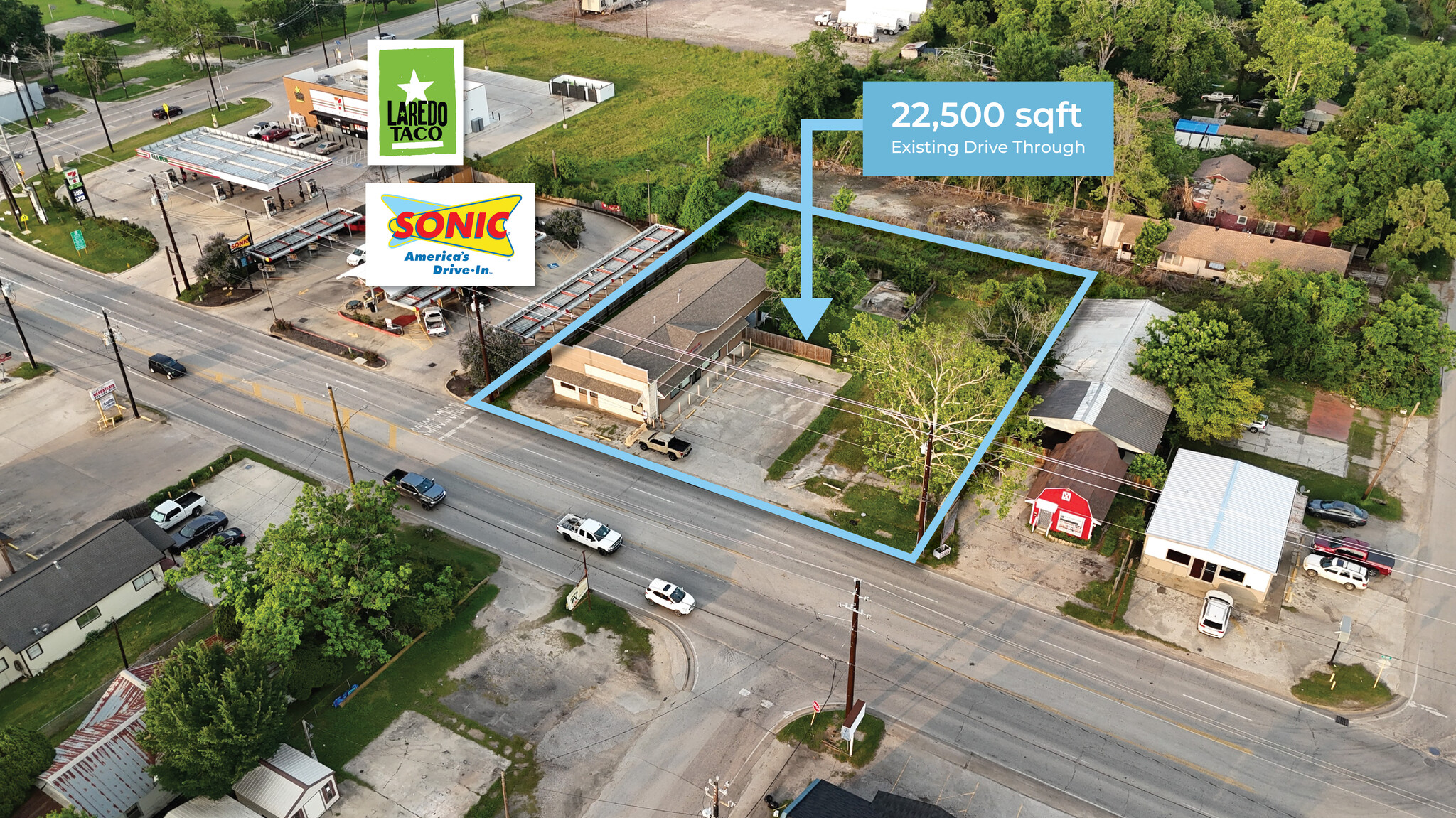 217 N Main St, Highlands, TX for Sale