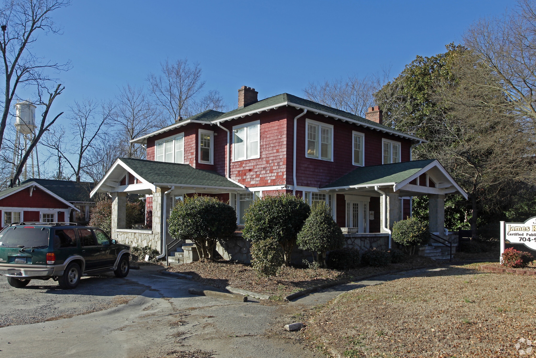 303 W Trade St, Dallas, NC for Sale