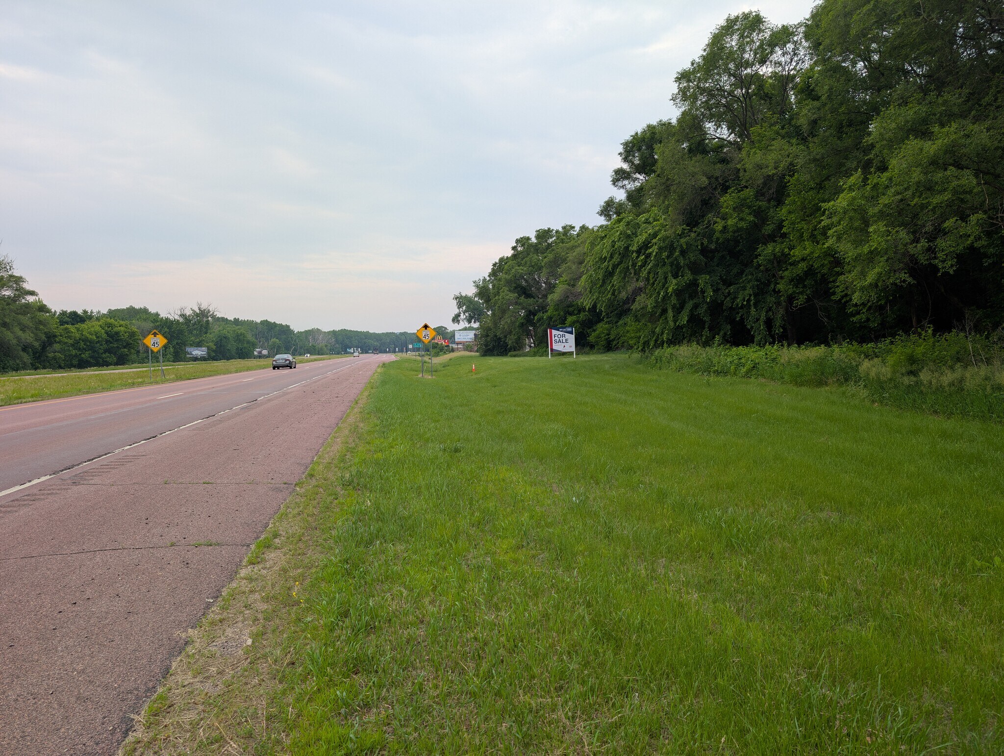 1303 Old Minnesota Ave, Saint Peter, MN for Sale