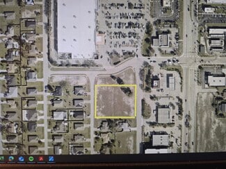 Cape Coral, FL Commercial Land - 2610 8th Place