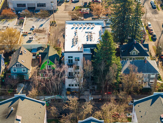 Portland, OR undefined - 1820 NE Davis St