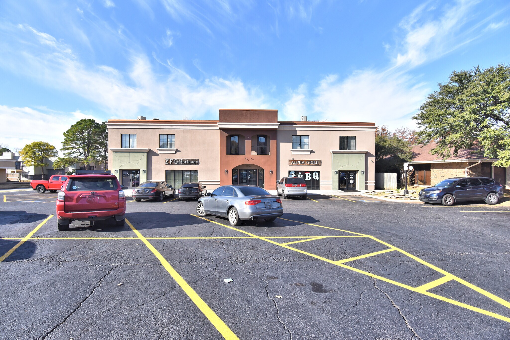 6670 S Lewis Ave, Tulsa, OK for Rent