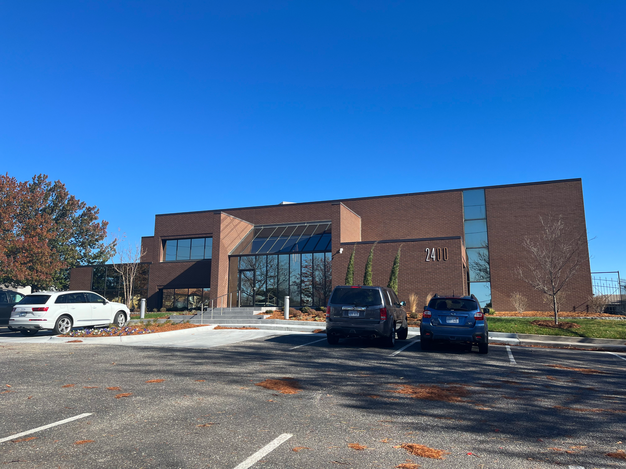 2400 N Woodlawn St, Wichita, KS for Rent
