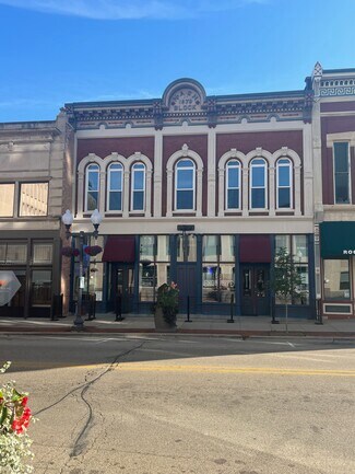 Rockford, IL Retail - 418-420 E State St