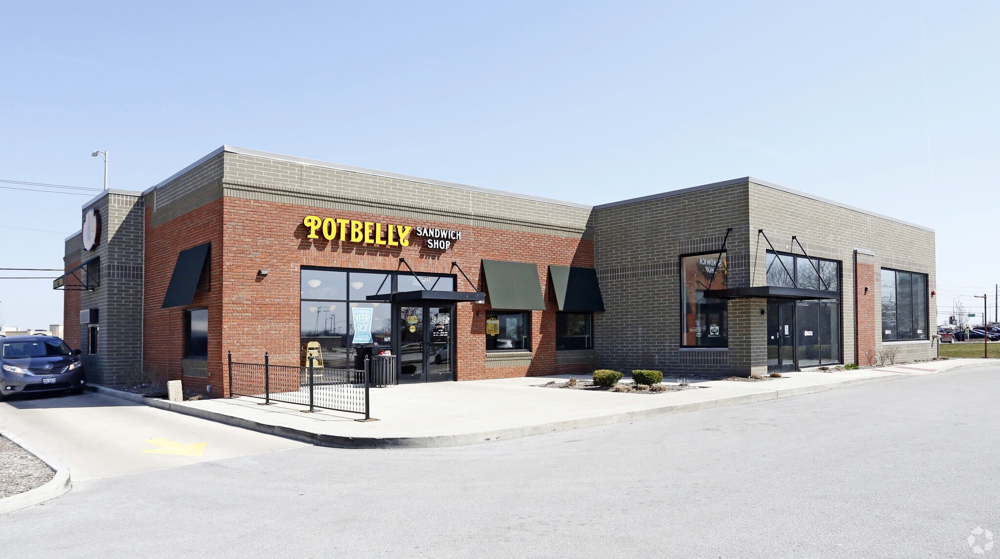 400 Town Center Rd Matteson, IL 60443 Retail Property for Sale on