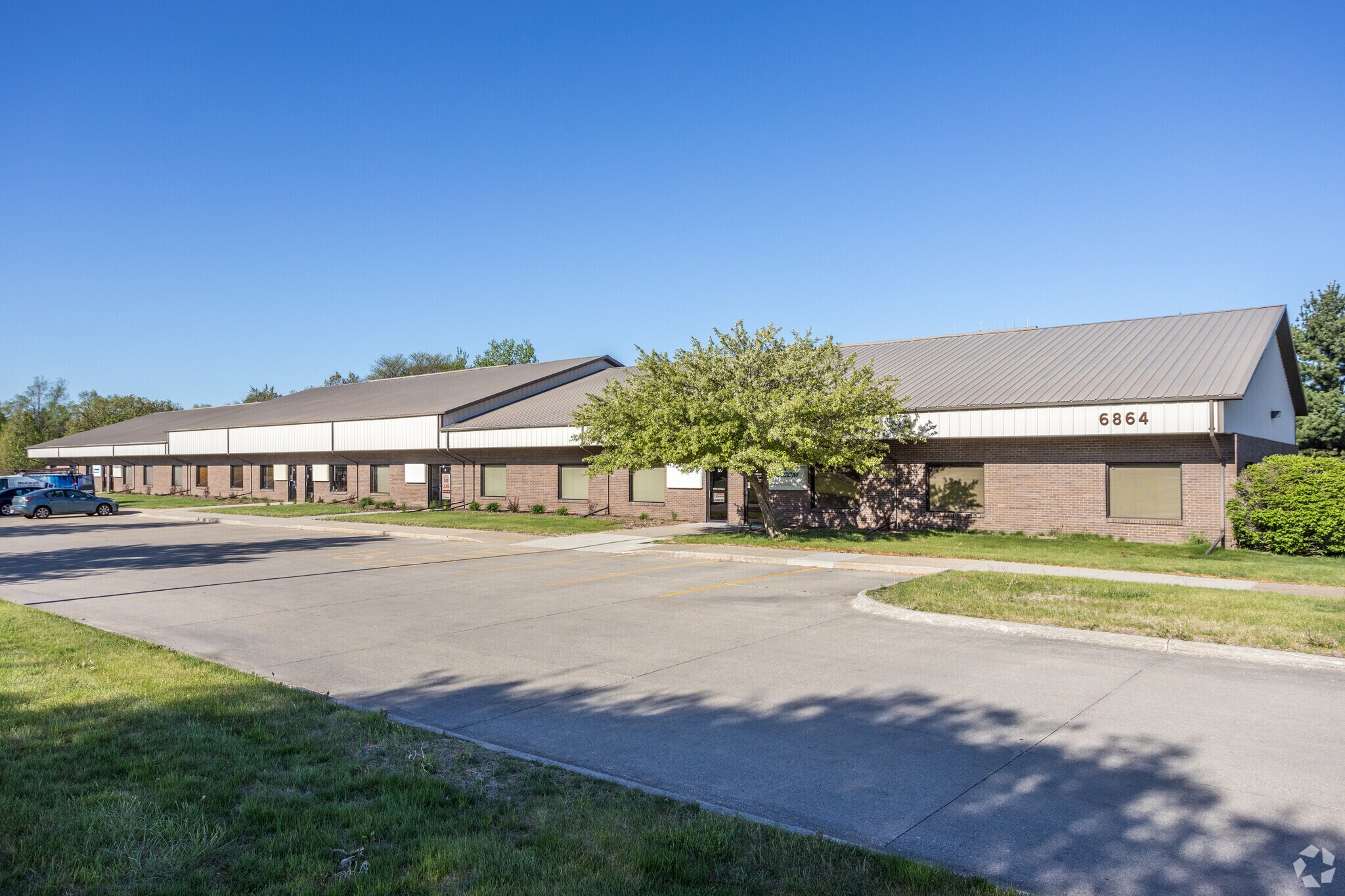 6864 NE 14th St, Ankeny, IA for Rent