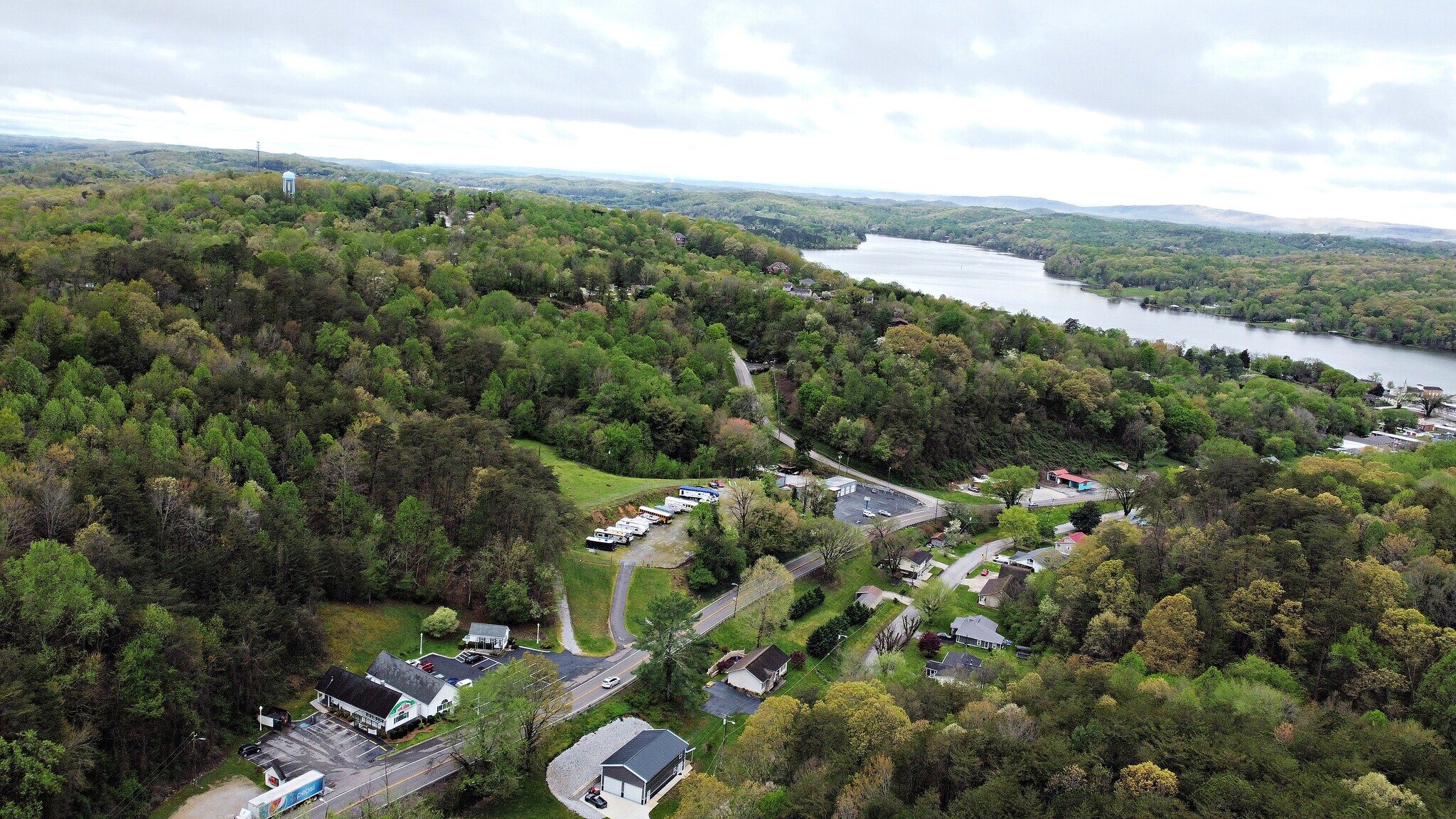 601 E Race St, Kingston, TN for Sale