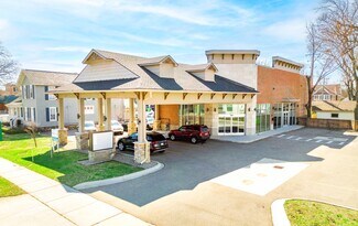 Rochester, MI Retail - 311 W University Dr