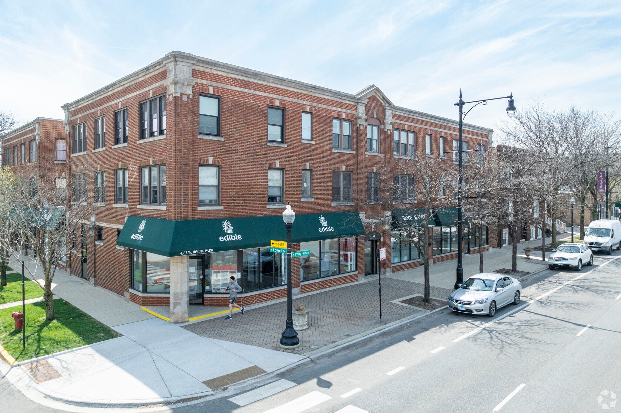 4335 W Irving Park Rd, Chicago, IL for Sale