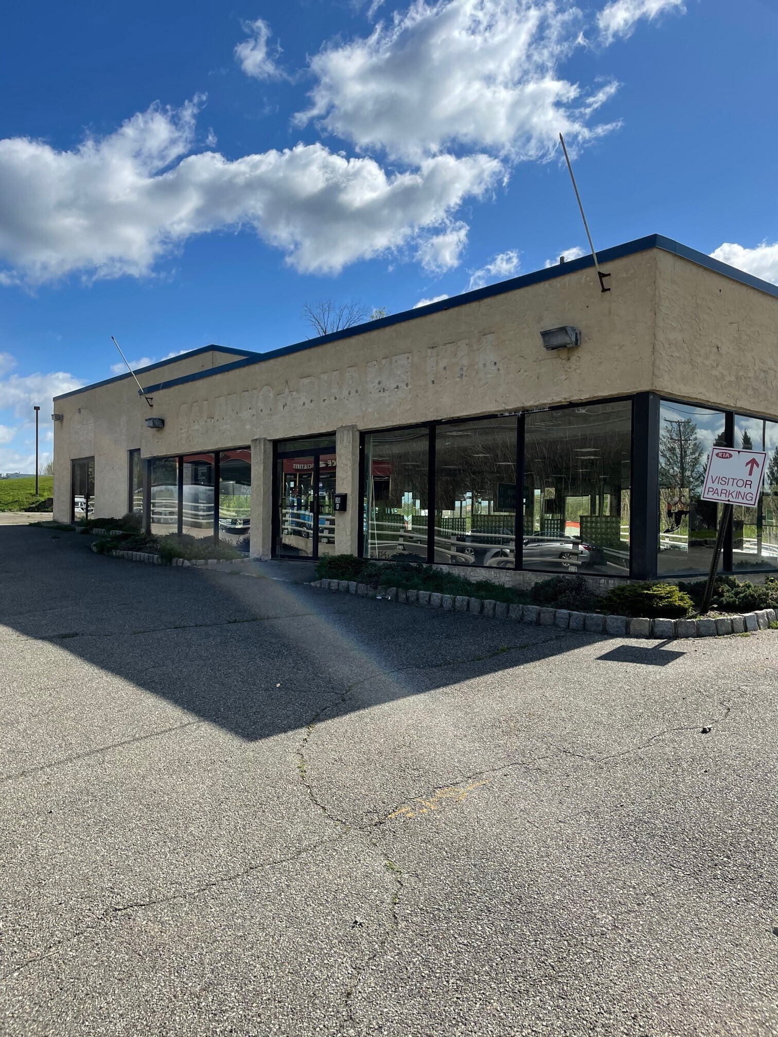 30 Hampton House Rd Newton, NJ 07860 Retail Property for Lease on
