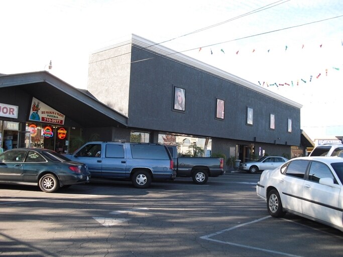 8219-8229 Canoga Ave, Canoga Park, CA for Rent
