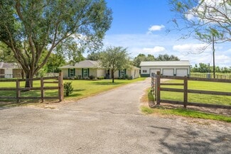 Fulshear, TX Commercial - 6315 Sprigg St