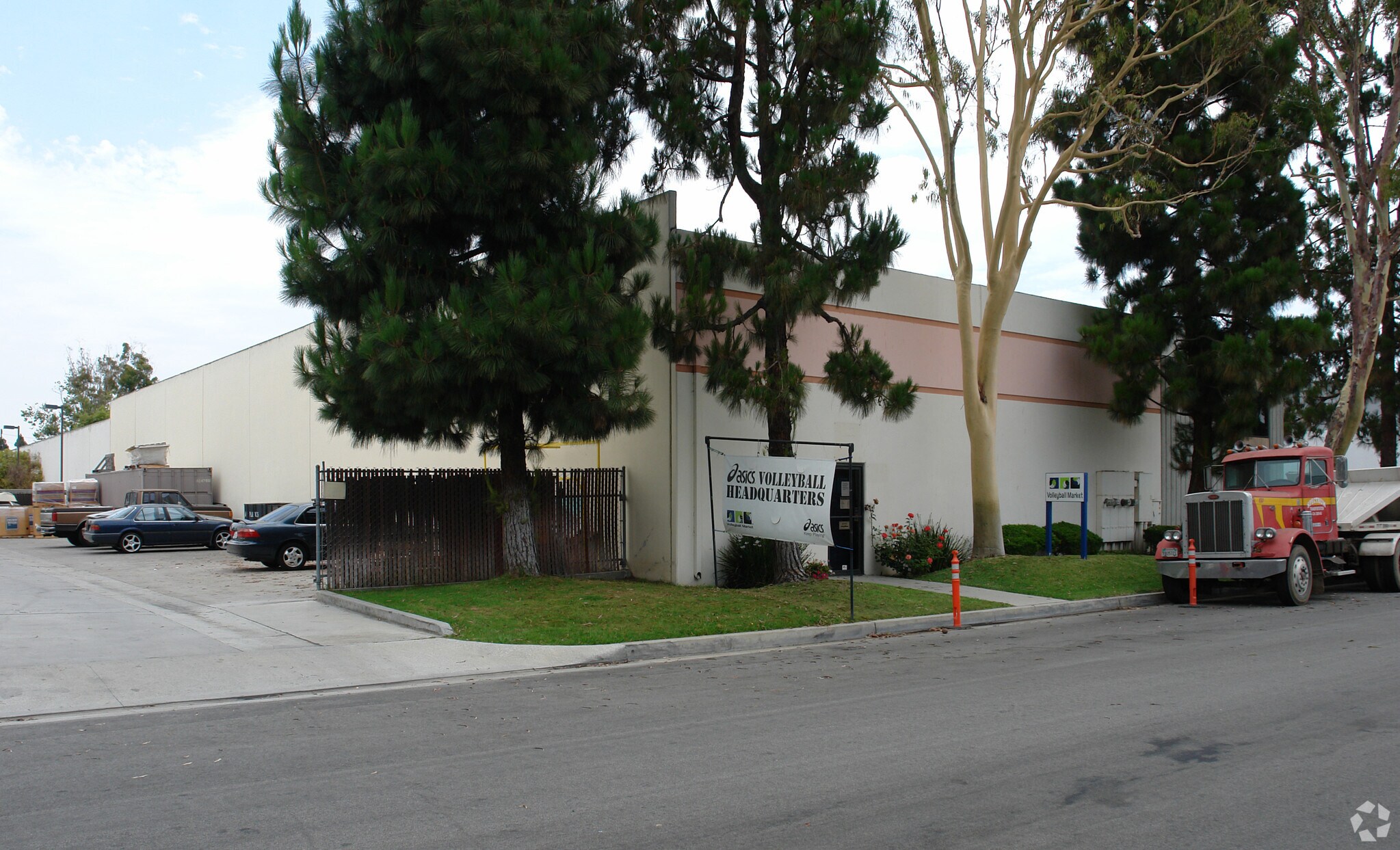 15392 Assembly Ln Huntington Beach, CA 92649 Industrial Property for