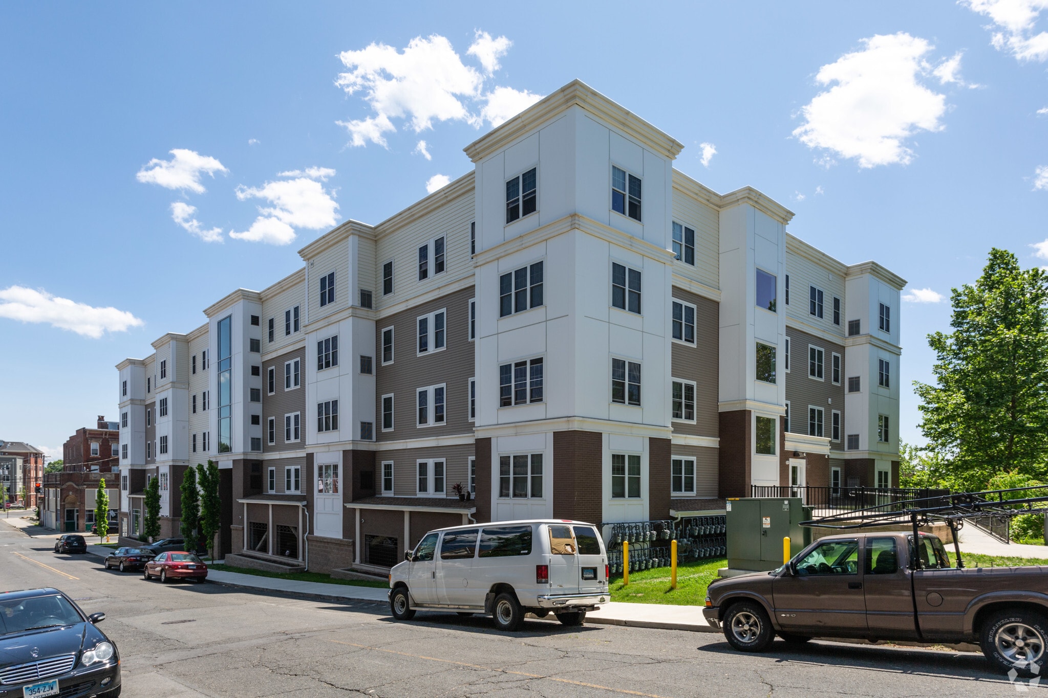 515 West Ave, Bridgeport, CT for Rent